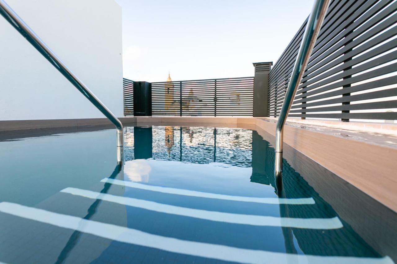 Joya Del Casco Boutique Hotel By Shiadu Севилья Экстерьер фото